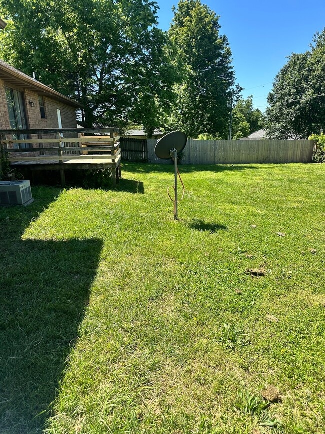 Photo - 707 Poplar St