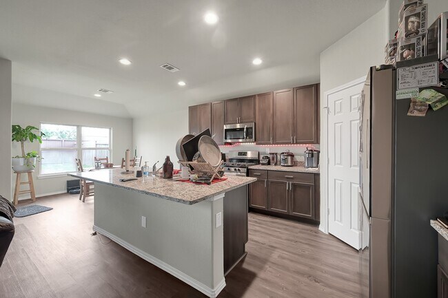 Photo - 15127 Willow Tree Ln