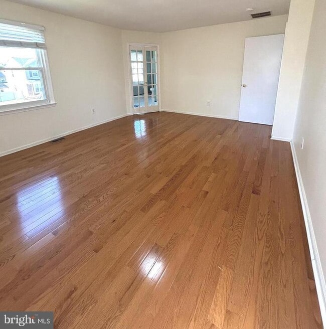 Photo - 1321 Butterfield Ln