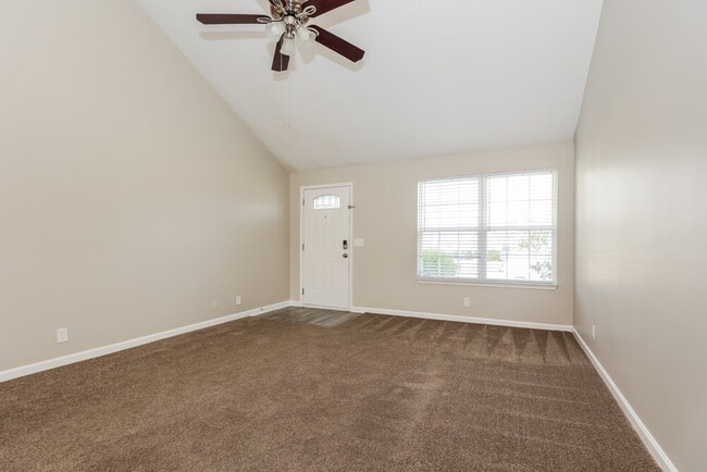 Photo - 1283 Tiree Dr