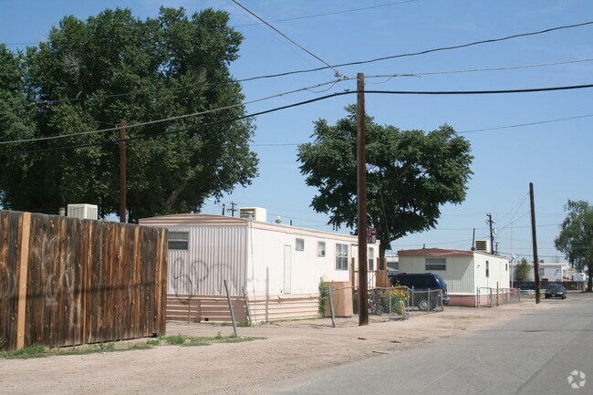 Photo - Longview Mobile Home Park
