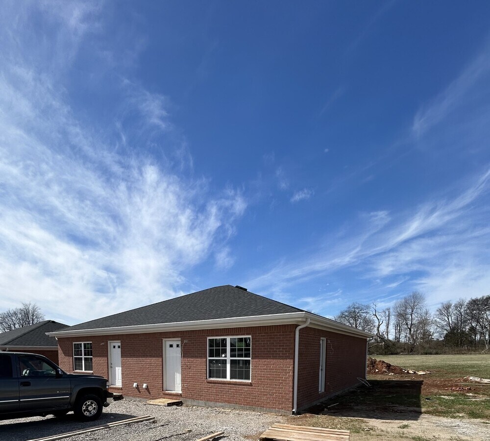 125 Foggy Ln Townhome Townhome Rental in Elkton KY