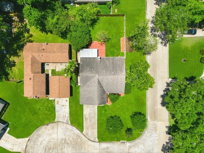 Photo - 17511 Favor Bend Ct
