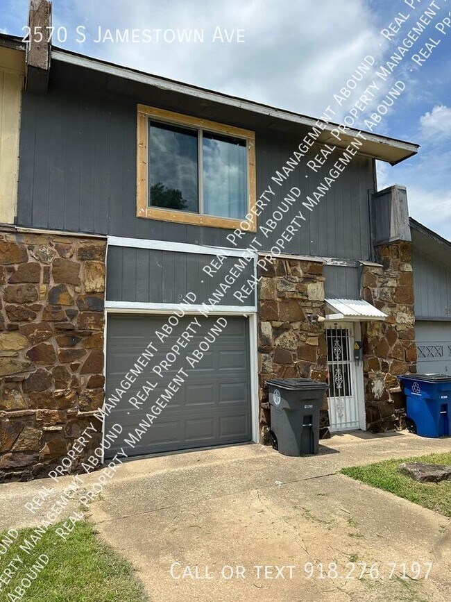 Building Photo - 2570 S Jamestown Ave Rental