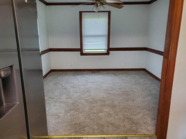 Photo - 231 Crescent Dr