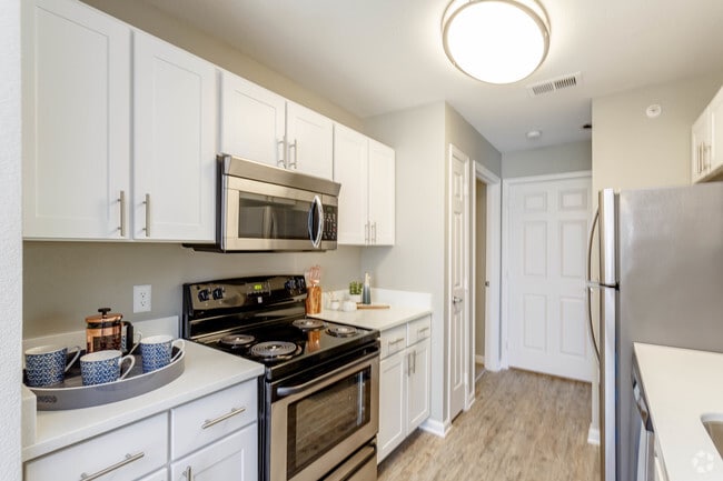 1BD, 1BA - Spruce
