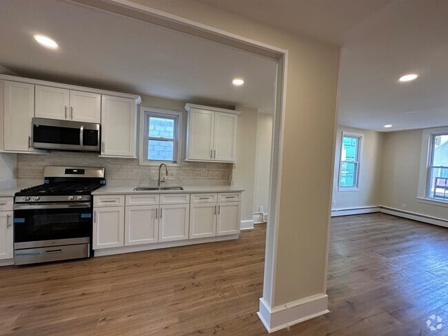 Building Photo - 6909 Madison St Unit 2 Rental