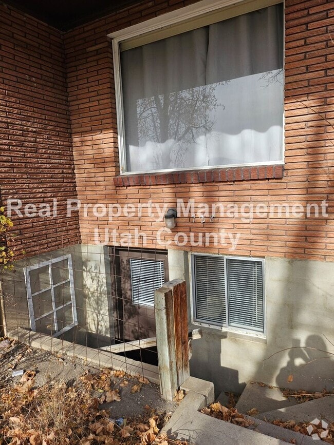 Building Photo - 500 S Provo Duplex Unit Basement Rental