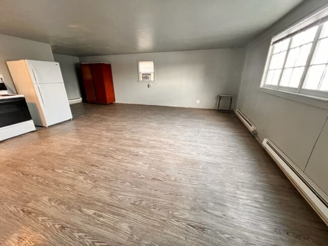 Photo - Studio Apartment Off of Federal Way