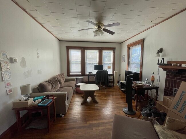 Photo - 63 Pinckney St Unit #1