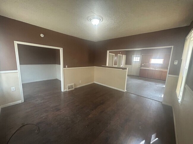 Photo - Charming 3-Bedroom Property in Prime Location