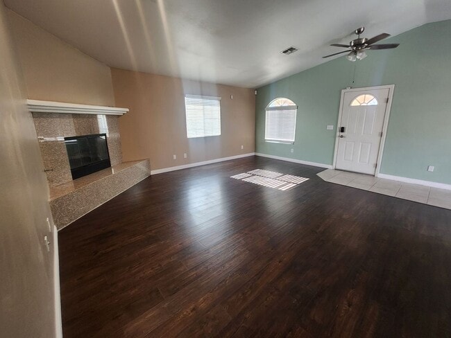 Building Photo - ***$100 off 1st Month Rent*** 3 BEDROOM 2 ... Rental