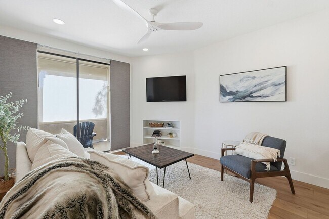 Photo - First-Floor 2-Bedroom Condo | The Racquet Club – Scottsdale Unit 1350