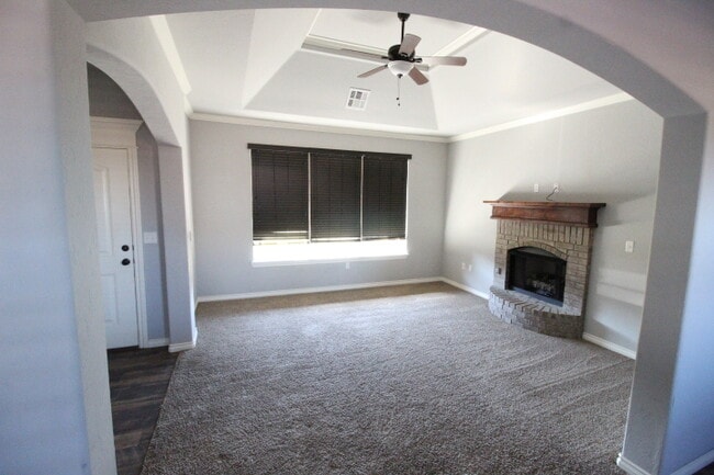 Photo - 20659 Landmark Dr