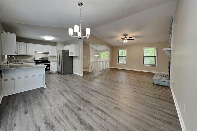 Photo - 82 Fox Ridge Ct
