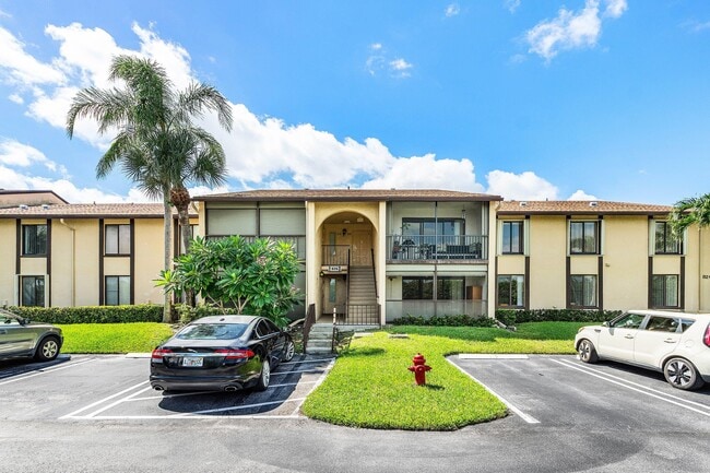 Photo - 826 Sky Pine Way Unidad D1