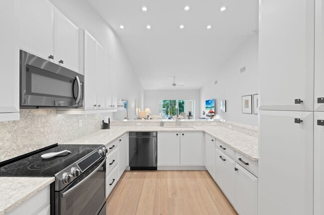 Photo - 818 Tanbark Dr