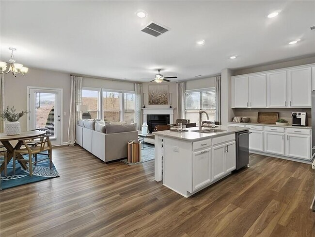 Photo - 1341 Elderwood Way