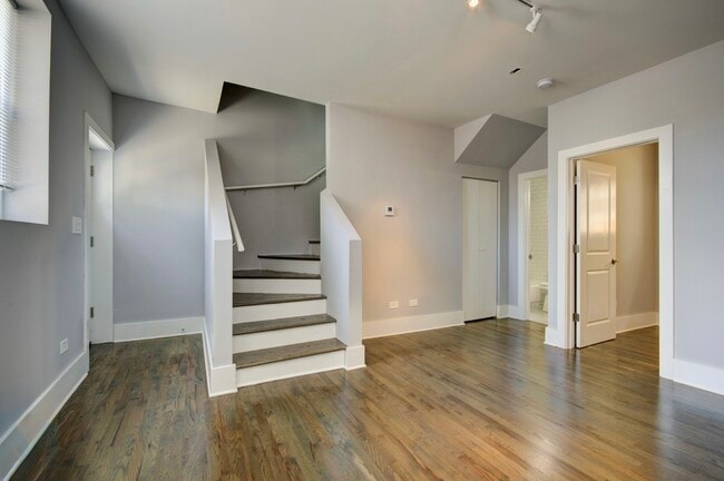 Photo - 1902 W 21st Pl Unit CH