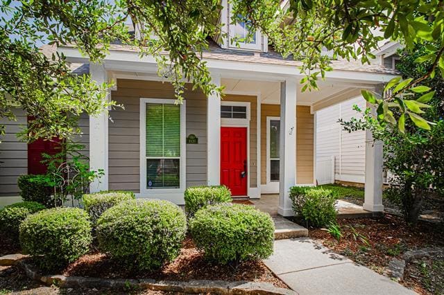 Building Photo - 10120 Cedar Lake Dr