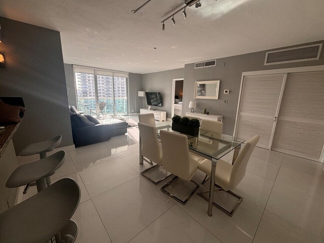 Photo - 3801 S Ocean Dr Unidad ID1255495P