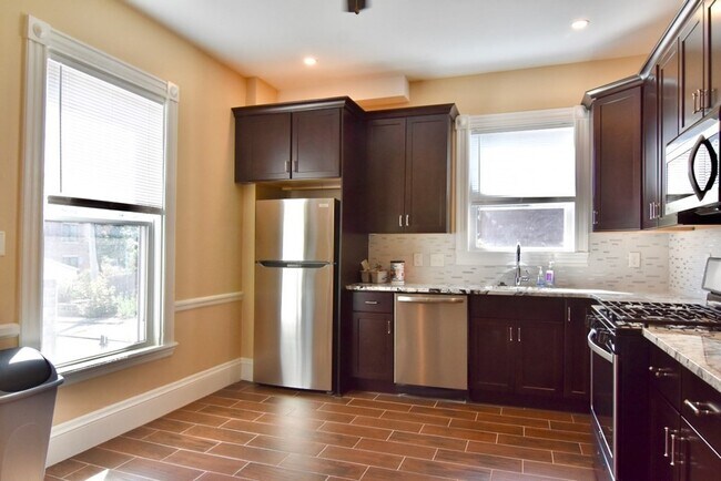 29 Virginia St Unit 1