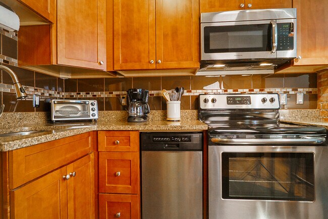 15 Garrison St Unit 4
