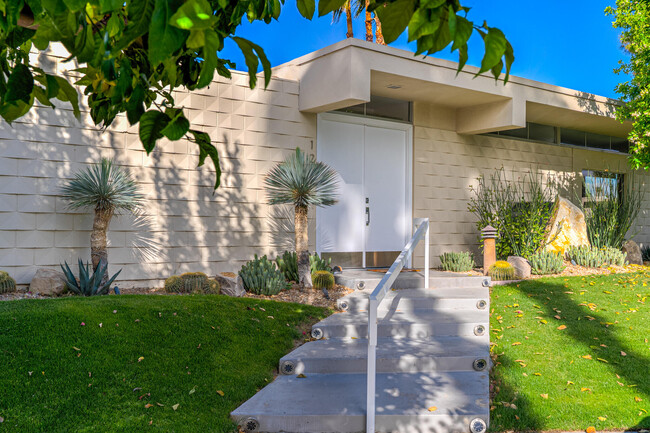 Building Photo - 120 Eastlake Dr Rental