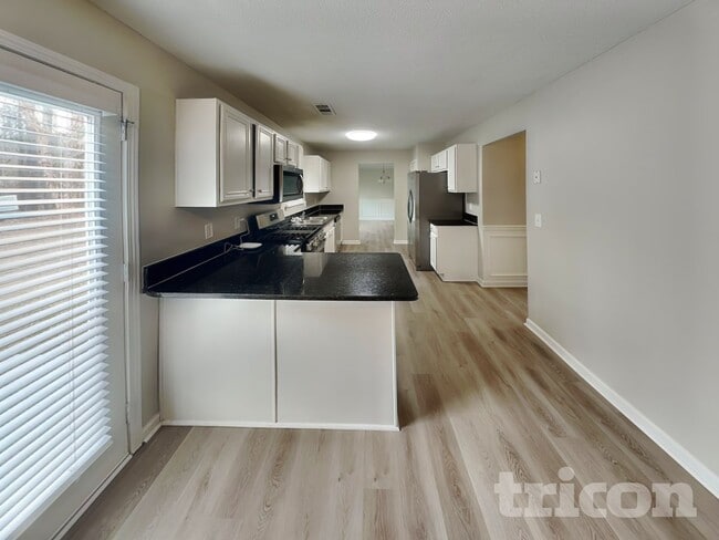 Photo - 7436 Petal Pl