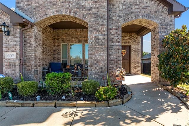 Photo - 652 Cottage Pl