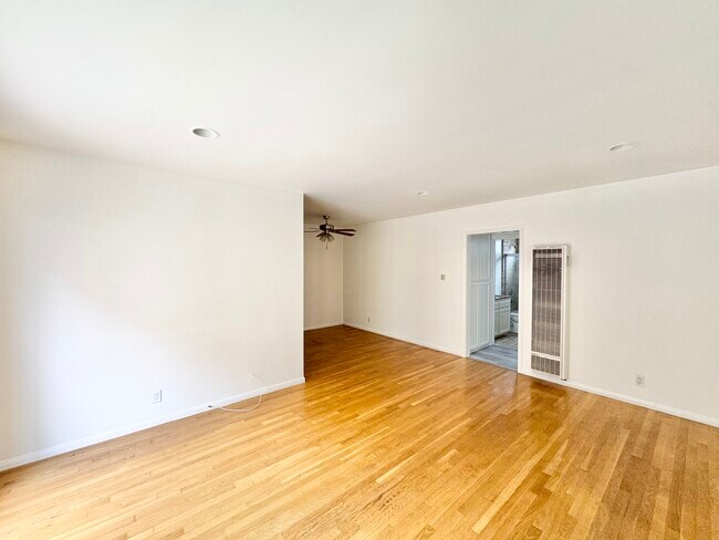 Photo - 1320 Ridgeley Dr Apartment Unit 2