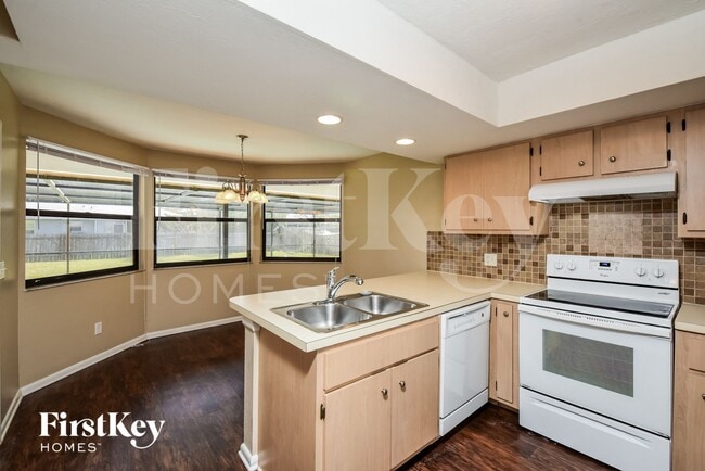 Photo - 4141 SW 6th Pl