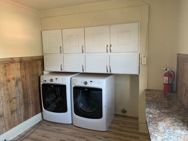 1 Laundry room - 52 W Main St Unit 2E