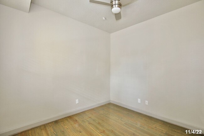 Photo - Beautiful 4/4.5 Home with 2 Car Garage in the Heart of Mills-Orlando!