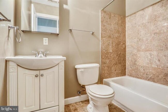 Photo - 4473 B St SE Unit 304