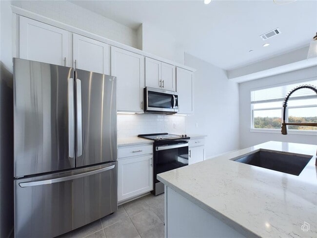 Photo - 12001 Vista Parke Dr Unit 904