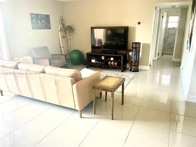 Photo - 17051 NE 35th Ave Unit 201