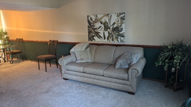 Photo - 4995 Stoneybrook Blvd