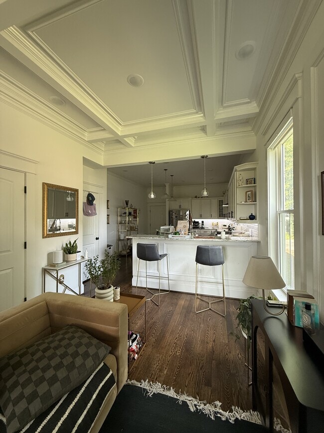 Photo - 115 E 12th St