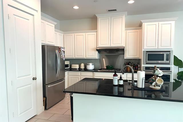 Photo - 1140 Peacock Blvd