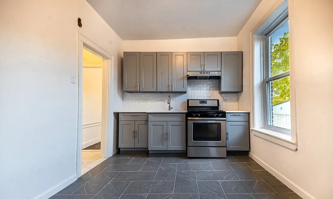 Newly renovated Eat-In-Kitchen - 586 Remsen Ave Unit 2F Rental