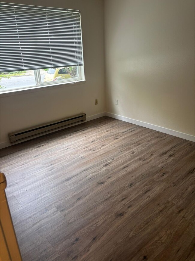 Photo - Beautiful ground floor unit in Lynnwood 4-plex Unit D
