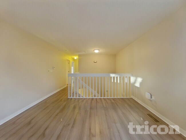 Photo - 3057 S Mobile Way