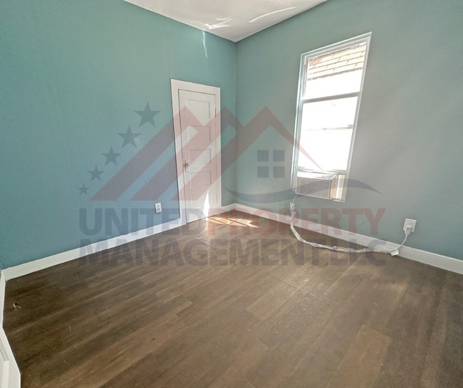 Photo - 511 W Bonbright St