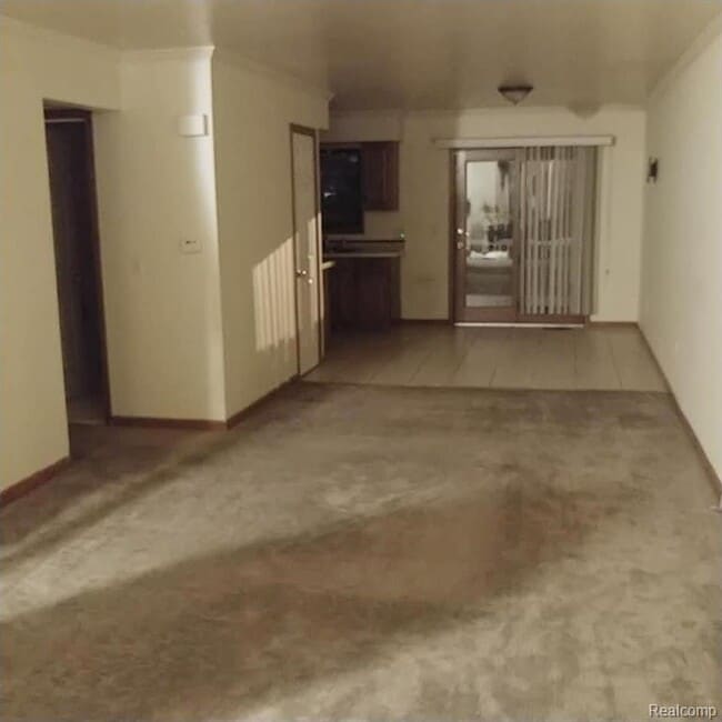 Photo - 205 Pineview Ct
