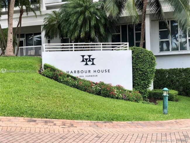 Photo - 10275 Collins Ave Unit 230