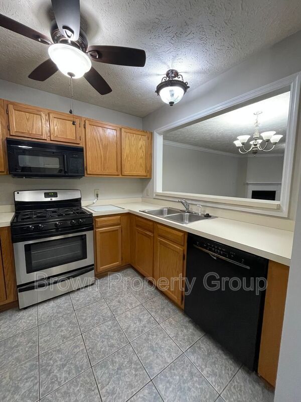 Photo - 3401 Lainey Ln Unit B