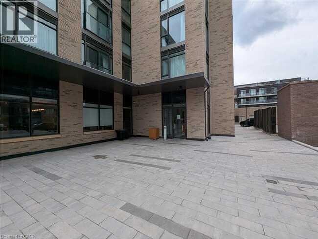 Photo - 55 Duke St W Unit 2106