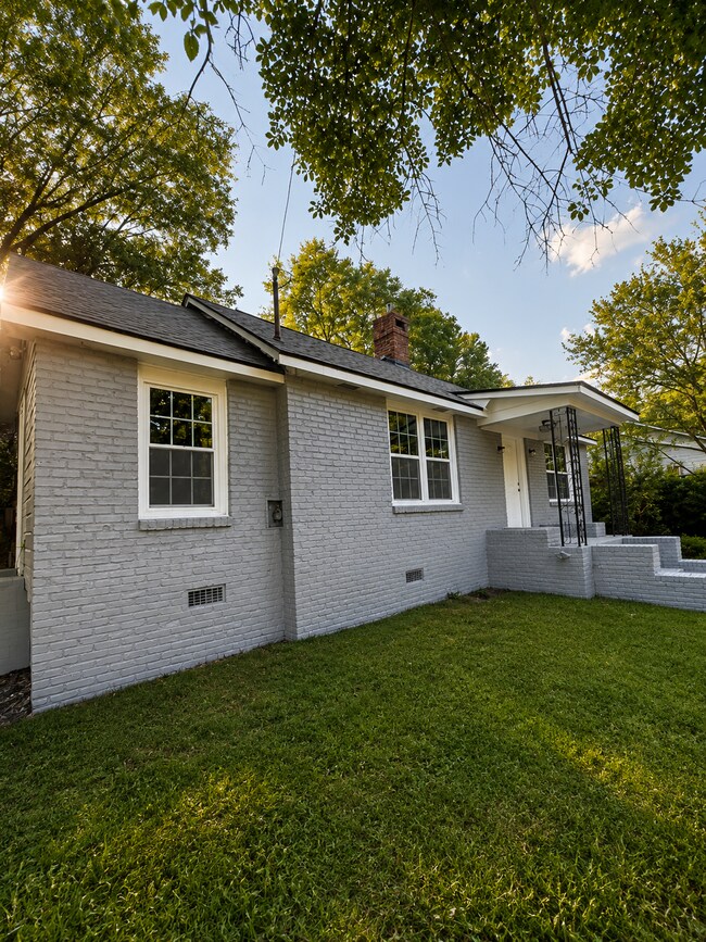 Photo - 1515 Burton Ave