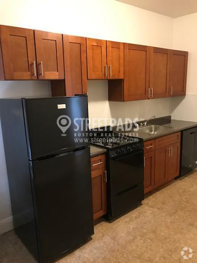 Building Photo - 3 bedroom in Boston MA 02135 Rental